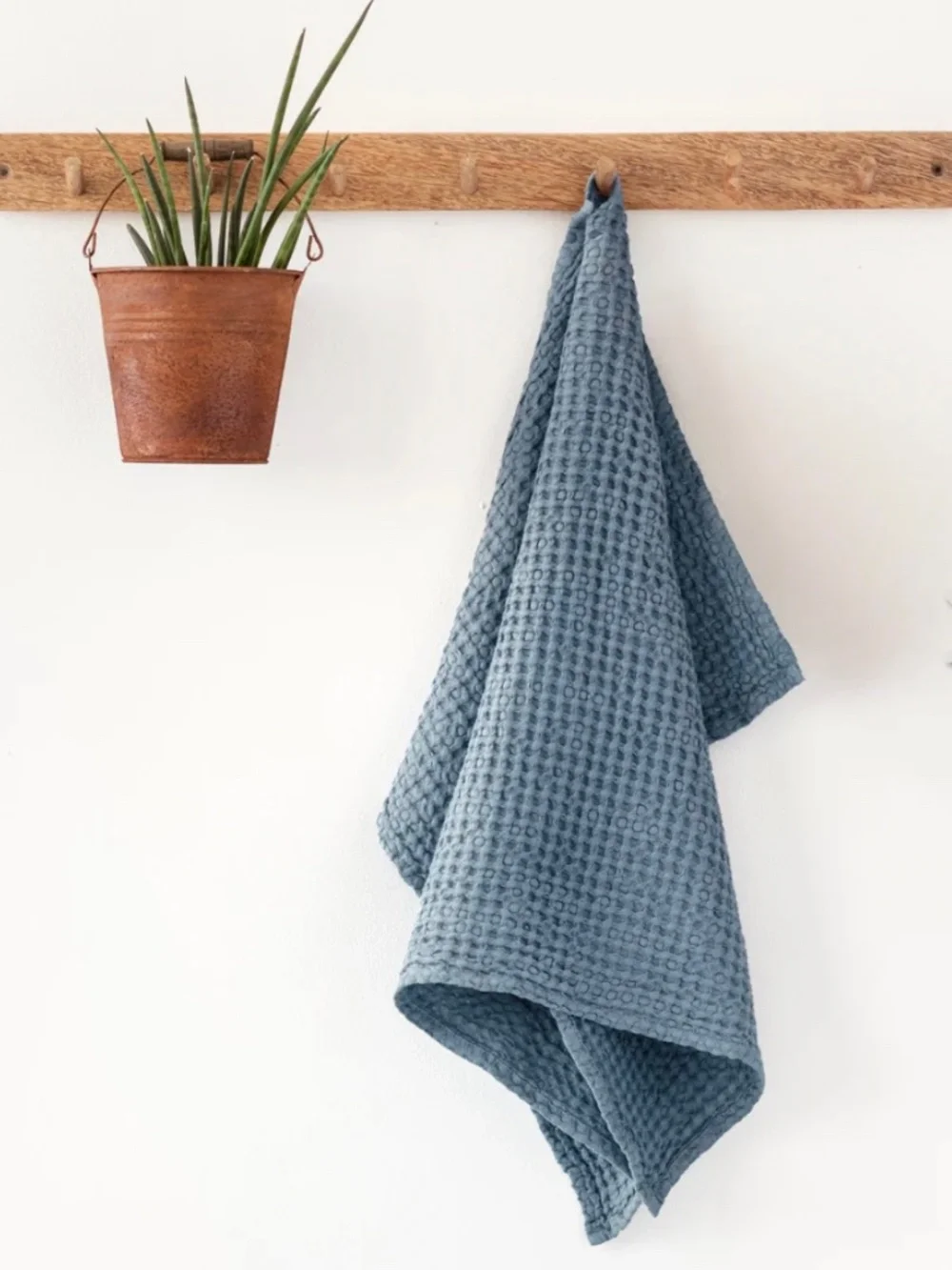 MagicLinen Waffle Weave Hand Towel & Washcloth Set - Light Gray Blue